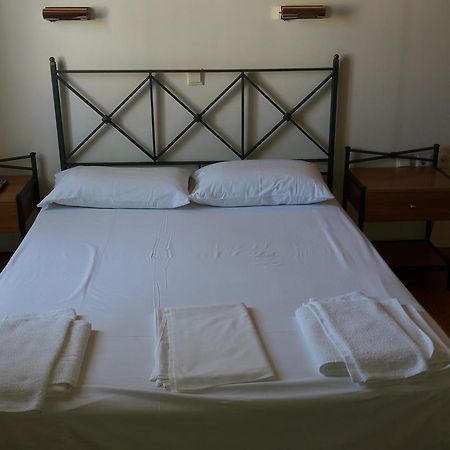 Aparthotel Xenodoxeio Patrai à Lefkáda Extérieur photo