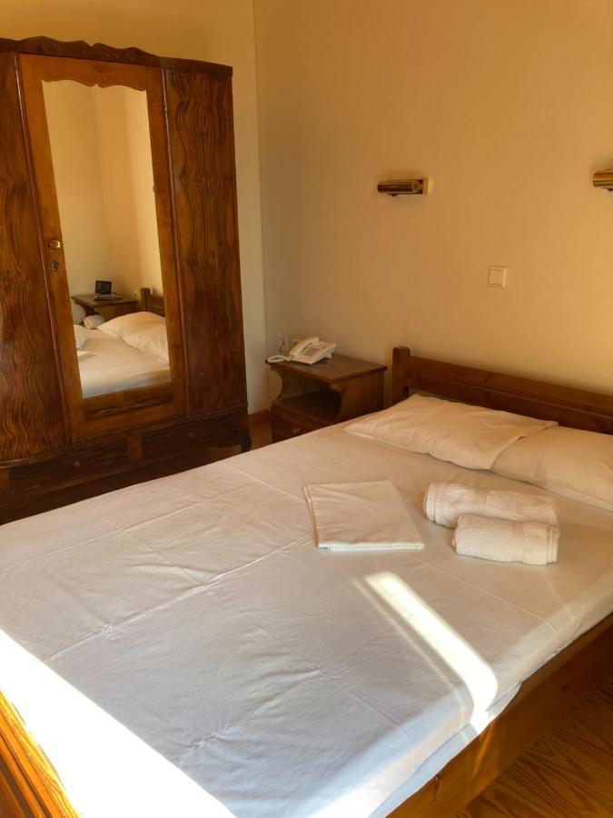 Aparthotel Xenodoxeio Patrai à Lefkáda Extérieur photo