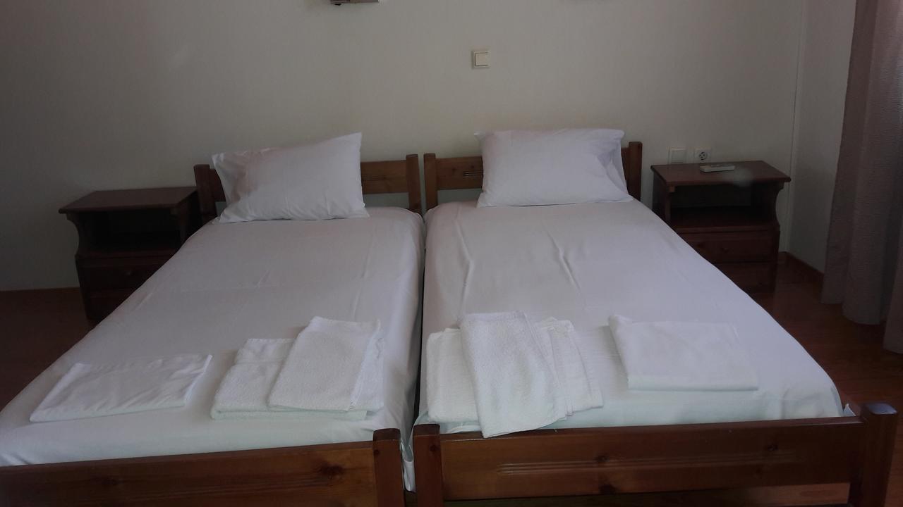 Aparthotel Xenodoxeio Patrai à Lefkáda Extérieur photo