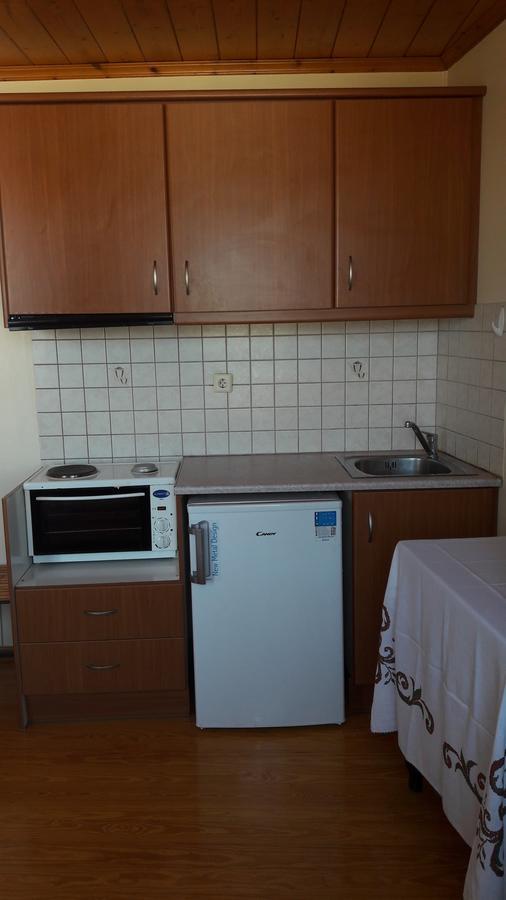 Aparthotel Xenodoxeio Patrai à Lefkáda Extérieur photo