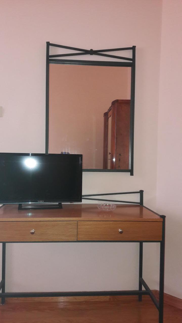 Aparthotel Xenodoxeio Patrai à Lefkáda Extérieur photo